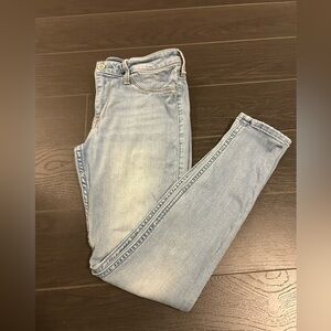 Hollister Low-Rise Jean Leggings | Light Wash | W28 L26